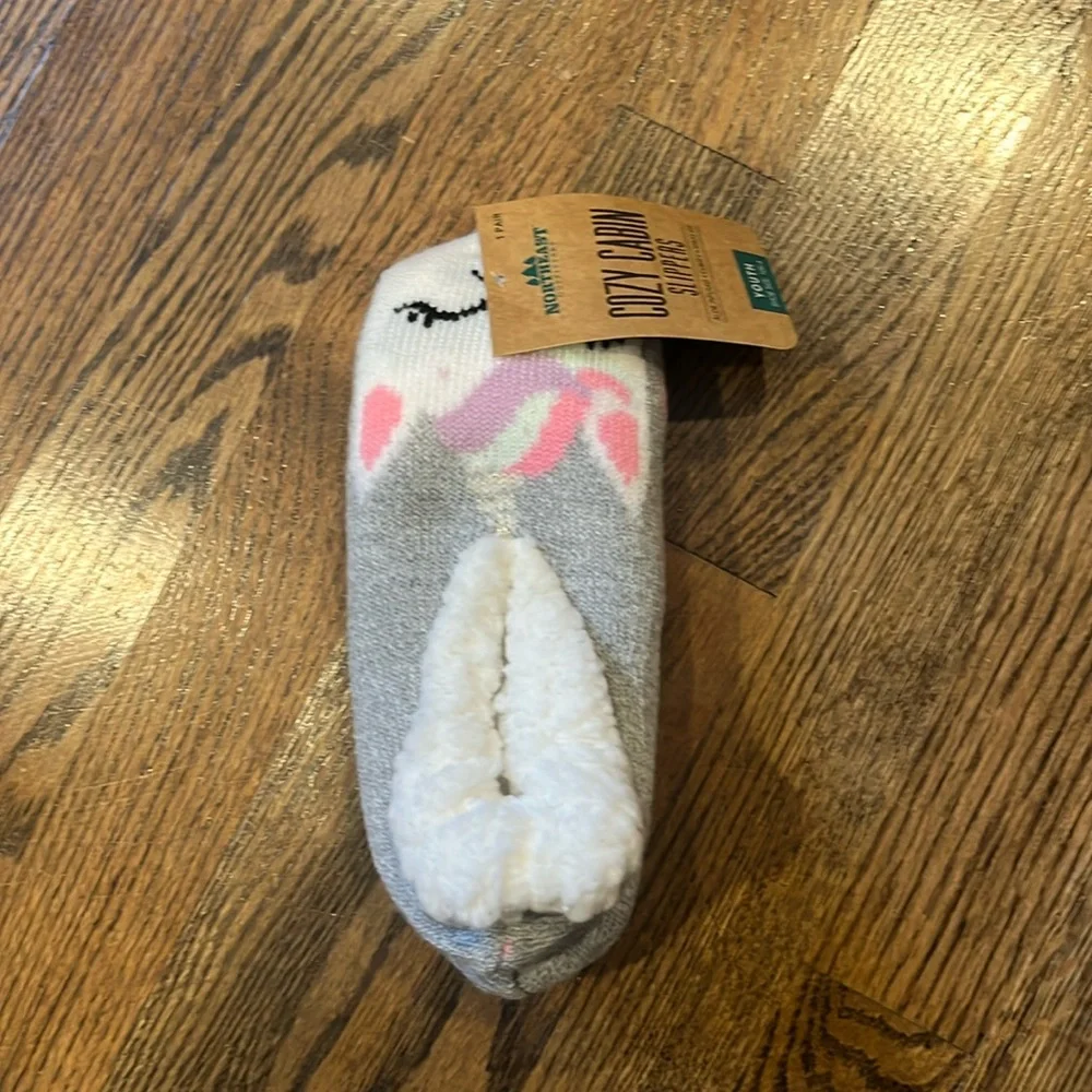 Northeast Outfitters Cozy Cabin Unicorn Slippers